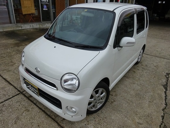 ダイハツ ムーヴラテ 660 VS