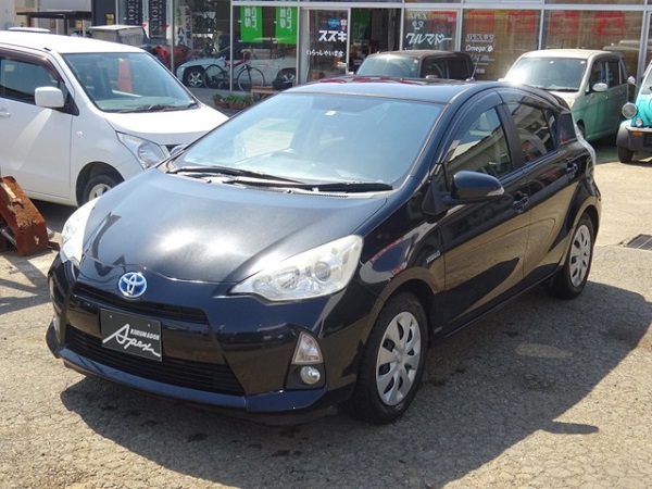 トヨタ アクア1.5 G