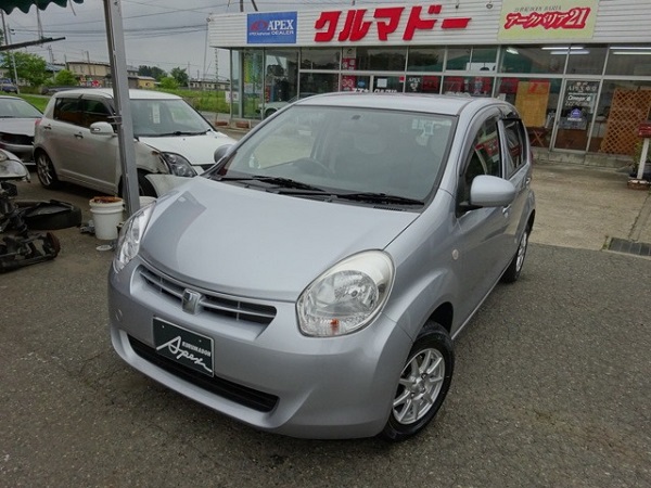 トヨタ パッソ 1.0 X 4WD