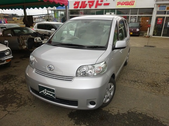 トヨタ ポルテ 1.3