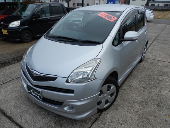 トヨタ ラクティス 1.5 G Lパッケージ 4WD