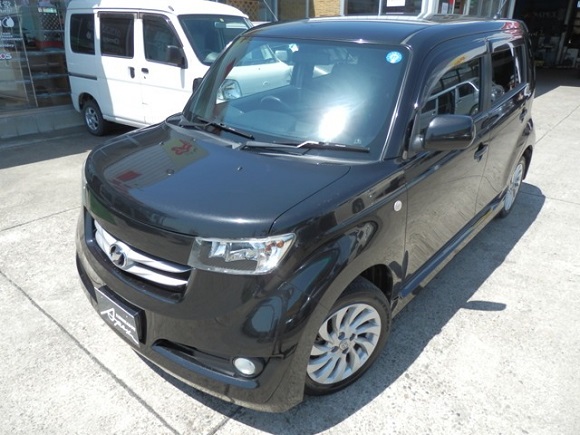 トヨタ bB 1.3 Z Xバージョン 4WD