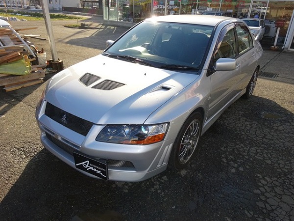 三菱 ランサーエボリューション