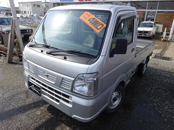 日産 NT100クリッパー660 DX 4WD