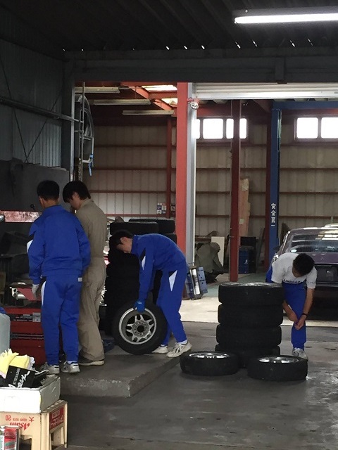 職場体験－タイヤ交換